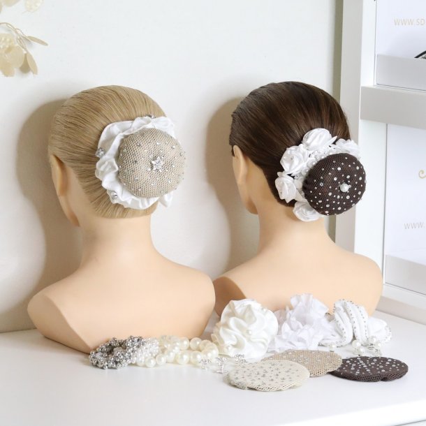 SD Alycia Scrunchie. White.